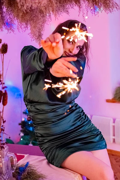 Young Girl Christmas Tree Champagne Gifts Her Hands — Stock Photo, Image