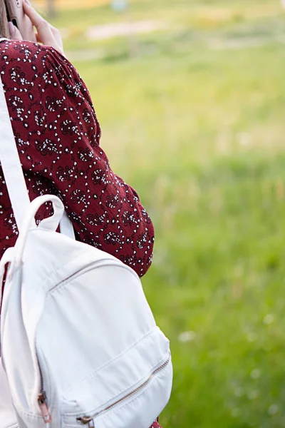 Portrait Happy Young Girl Student Backpack Walking Park — Stockfoto