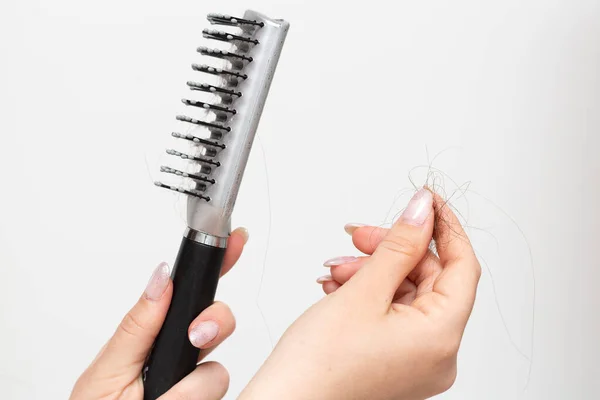 Closeup Female Hands Comb Lock Fallen Hair Concept Trichotillomania Hair — Stock Photo, Image