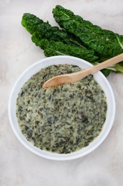 Güney Afrika 'nın en sevdiği sebze yemeği, kremalı ıspanak