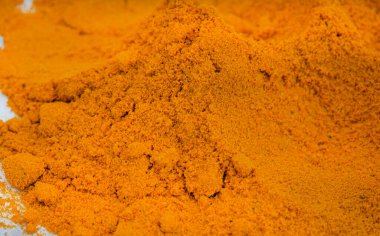 seçici odaklı zerdeçal tozu yığını, tam çerçeve