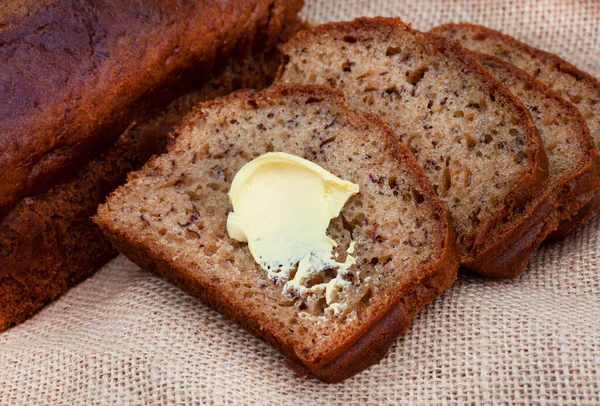 Frisch Gebackenes Rustikales Bananenbrot Auf Einem Tisch Landhausstil — Stockfoto