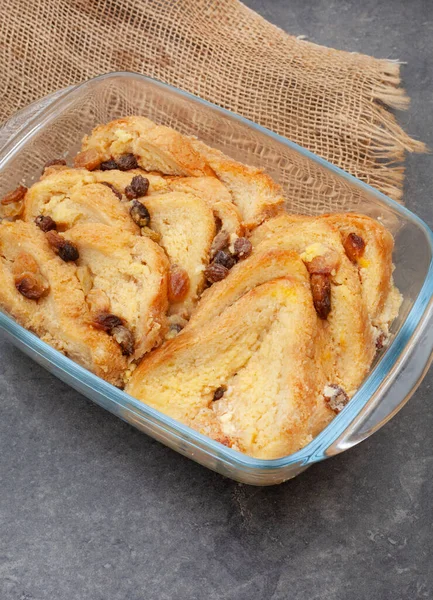 Freshly Baked Classic Bread Butter Pudding Raisins Rustic Surface — Stockfoto