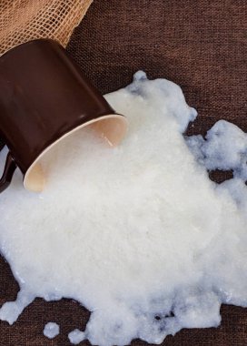 Güney Afrika mayalanmış mısır ya da Mageu denilen bir içecek.