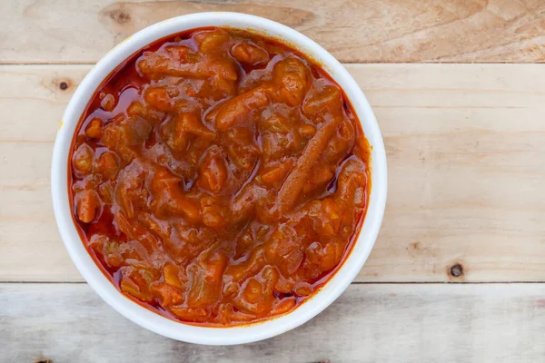 Güney Afrika sebze çeşnisi veya kentten gelen Chakalaka adında bir meze.