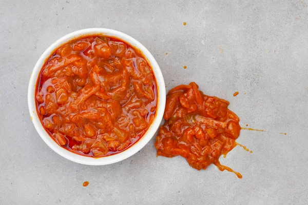 Güney Afrika sebze çeşnisi veya kentten gelen Chakalaka adında bir meze.