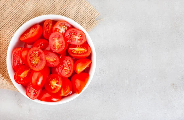 Bowl Sliced Rosa Tomatoes Burlap Grey Stone Copy Space — Stock Photo, Image