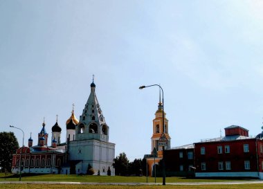 Rusya 'da, Ukrayna' da, Belorus 'ta, Slav halkının Hıristiyanlığa olan inancı ve inançlarının olduğu antik ortodoks kilise katedralinin tarihi binası.