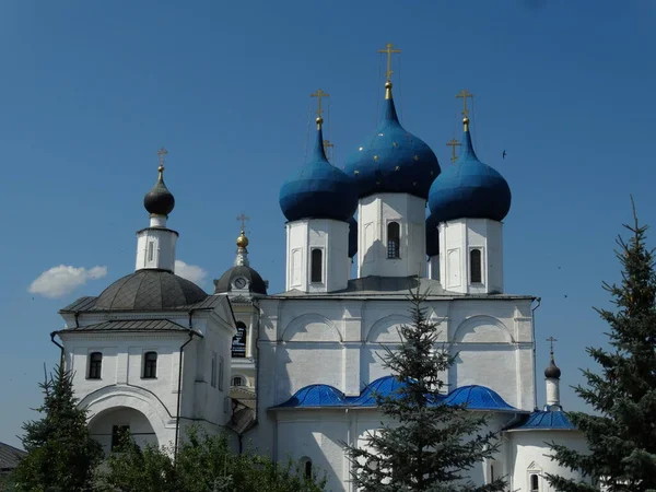 セルプホフロシア ウクライナ ベローラス スラヴ人の人々の信仰とキリスト教への信仰の正統派教会大聖堂の古代歴史的建造物 — ストック写真