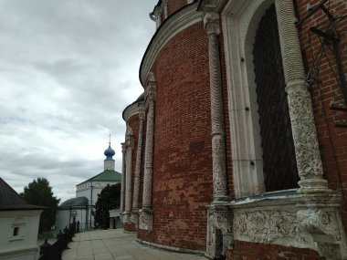 Rusya, Ukrayna, Belorus, Slav halkının Hıristiyanlığa olan inancı ve inançlarının ortodoks kilise katedralinin Ryazan Tarihi Binası