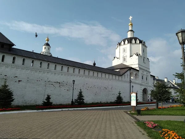 Sviyazhsk Αρχαίο Ιστορικό Κτίριο Του Ορθόδοξου Καθεδρικού Ναού Στη Ρωσία — Φωτογραφία Αρχείου