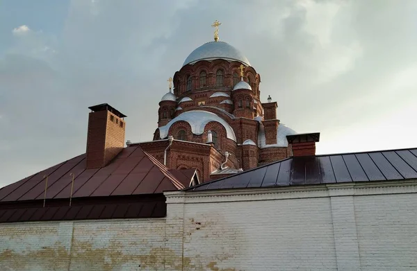 Sviyazjsk Oud Historisch Gebouw Van Orthodoxe Kerk Kathedraal Rusland Oekraïne — Stockfoto