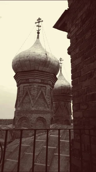 Volgoverkhovie Volga Köken Akıntısı Rusya, Ukrayna, Belorus, Slav halkının Hıristiyanlığa olan inancı ve inancı Ortodoks kilise katedralinin antik tarihi binası 