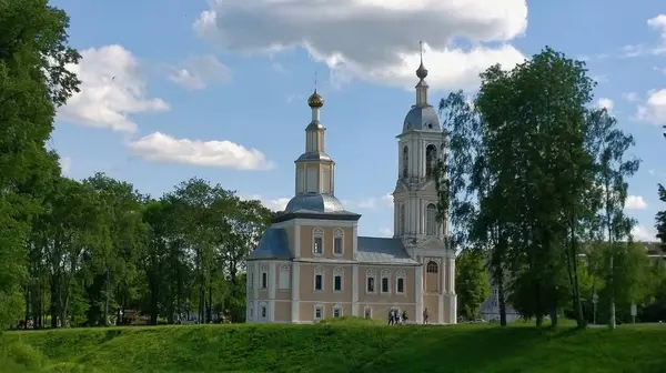 Uglich Muinainen Historiallinen Rakennus Ortodoksisen Kirkon Katedraali Venäjällä Ukrainassa Valko — kuvapankkivalokuva