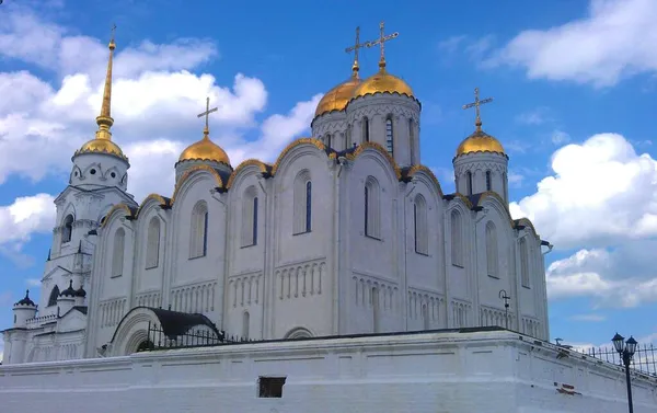 ロシア ウクライナ ベローラス スラブ人の正統派教会大聖堂のウラジーミル古代歴史的建造物キリスト教への信仰と信仰 — ストック写真