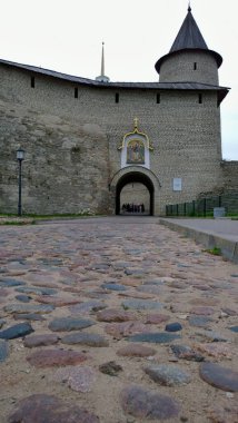 Pskov, Rusya, Ukrayna, Belorus, Slav halkının Hıristiyanlığa olan inancı ve inançlarının ortodoks kilise katedralinin antik tarihi binası