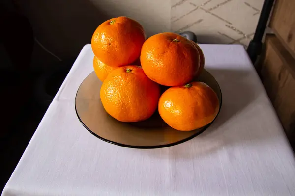 Mandarines Parfumées Sur Fond Blanc — Photo