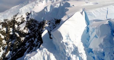 İnsansız hava aracından güzel kış manzarası