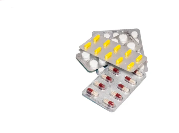 Tabletki Białym Tle Różne Leki Blistrach — Zdjęcie stockowe