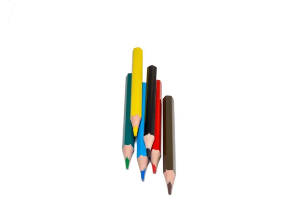 色の短い鉛筆です 白地には木の鉛筆が置かれている — ストック写真