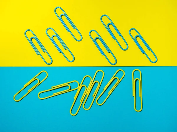 Colored Paper Clips Paper Office Supplies Business Goods Colorful Office — Φωτογραφία Αρχείου