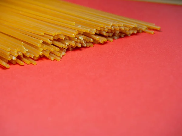 Espaguete Dois Tipos Mesa Massa Trigo Mourisco Comida Italiana Massa — Fotografia de Stock