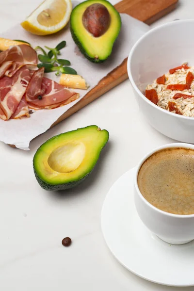 Harina Avena Café Aguacate Primer Plano Sobre Fondo Blanco — Foto de Stock