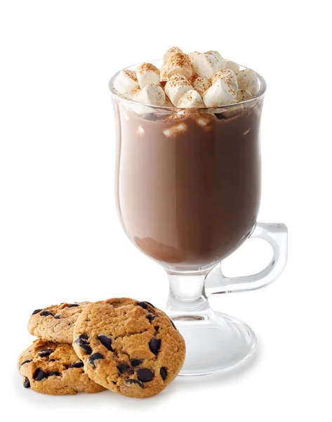 Horké kakao s marshmallows ve skleněném poháru izolované na bílém — Stock fotografie