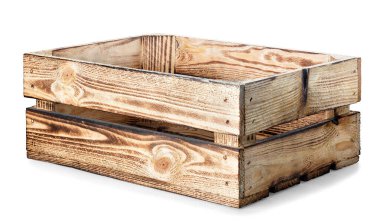 Beyaz arka planda izole edilmiş çiftlikte meyve veya sebze için kullanılan boş ahşap sandık