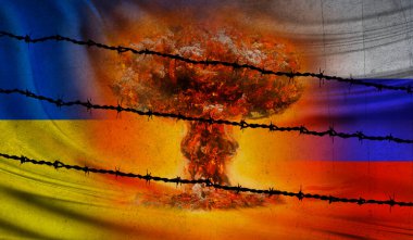 Ukrayna ve Rusya Federasyonu 'nun Grunge bayrakları ve atom bombası patlaması. Ukrayna ve Rusya arasındaki kötü ilişkiler kavramı. Görüntü