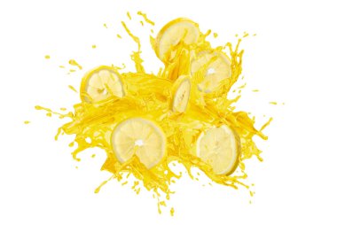 Taze limon koleksiyonu ve beyaz arka planda serpinti suyu. Seçici odak