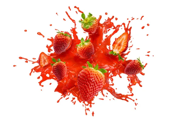 收集新鲜草莓 并在白色背景上洒上鲜红色果汁 有选择的重点 — 图库照片