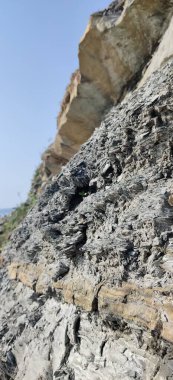 Toprak çimenler yükselir, Clay, dağ taşları