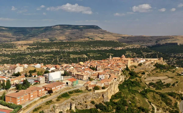 Cantavieja İspanya 'nın en güzel şehirleri