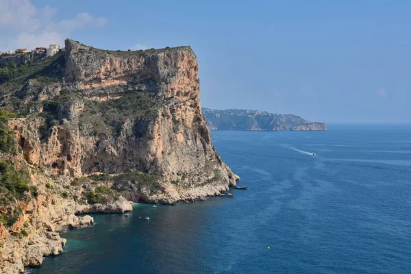 Benitatxell-Alicante kayalıklarının rotası