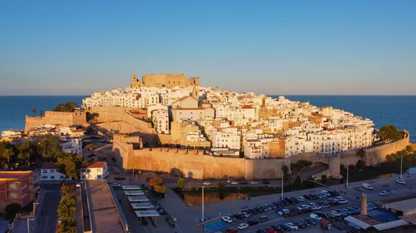 Peniscola ortaçağ duvarlı şehri