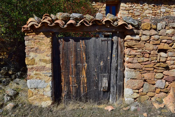 Montoro de Mezquita Teruel kasabasındaki eski evlerin kalıntıları.