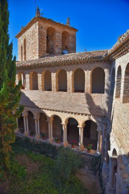 Alquzar municipio de la Sierra de Guara en la comarca del Somontano en Huesca - İspanya