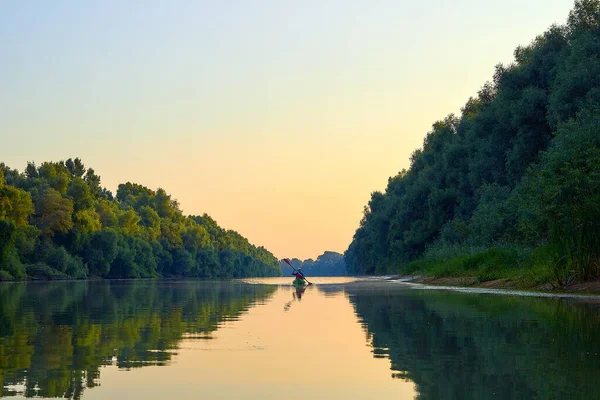 Woman Paddle Green Kayak Danube River Background Green Spring Trees —  Fotos de Stock