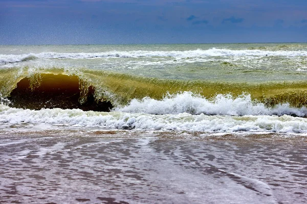 View Storm Seascape Sandy Beach Cloudy Day Waves Sea Sand — Zdjęcie stockowe
