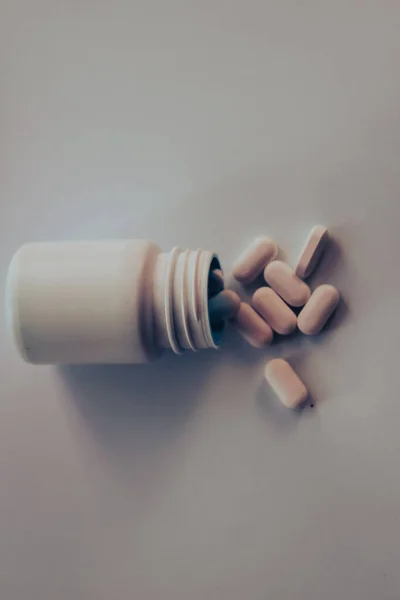 Kvot Medicin Och Några Tabletter Med Utrymme För Textmeddelande — Stockfoto