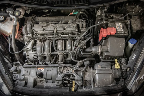 Motor Del Coche Moderno Garaje Listo Para Servicio — Foto de Stock