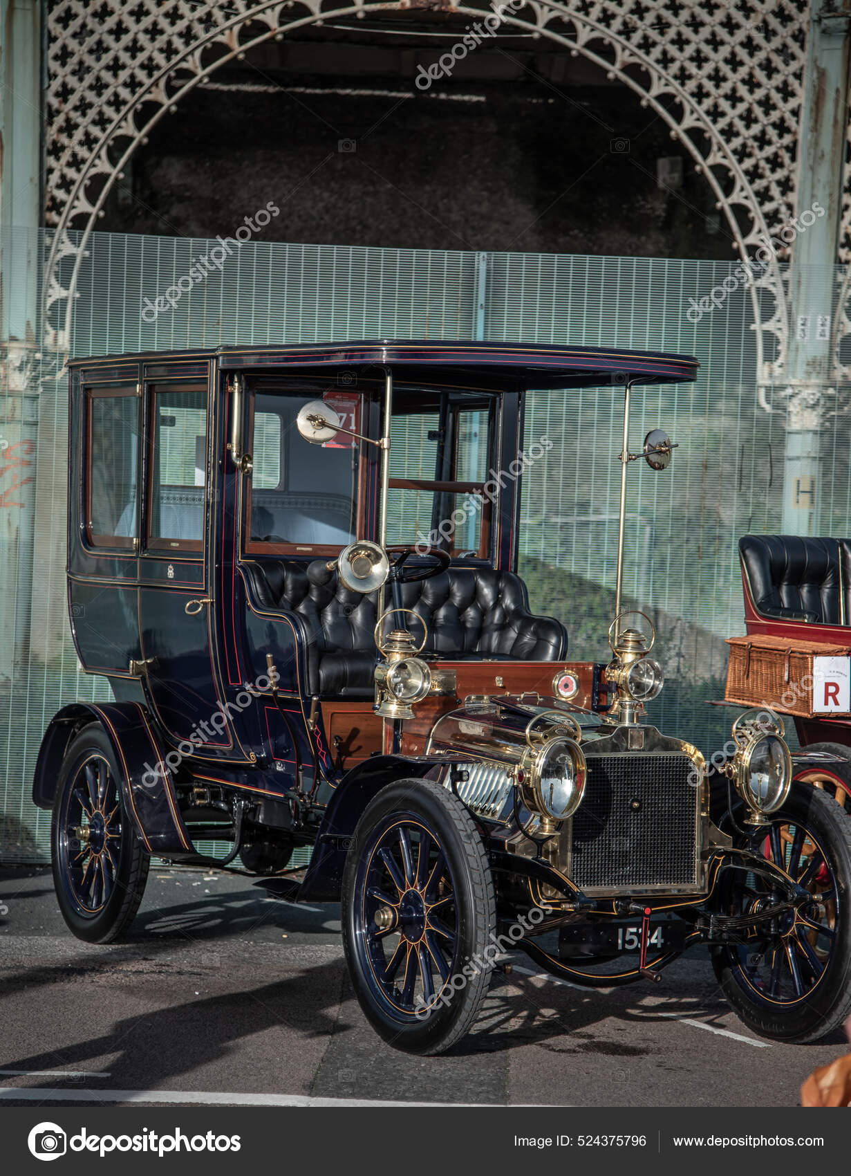 1900年代のヴィンテージカーがロンドンからブライトン イースト 1900年代のヴィンテージカーがロンドンからブライトン イースト