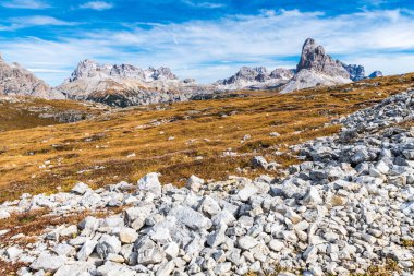Monte Piana manzaralı, Dolomitler dağları, İtalya