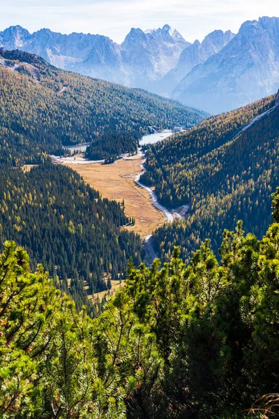 Живописный Вид Пьяны Горы Джильо Италия — стоковое фото