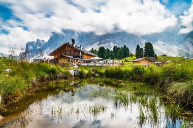 Val di Funes Vadisi, Santa Maddalena Köyü, Trentino Alto Adige Bölgesi, İtalya, Avrupa 