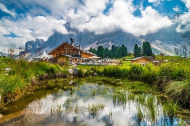 Val di Funes Vadisi, Santa Maddalena Köyü, Trentino Alto Adige Bölgesi, İtalya, Avrupa 
