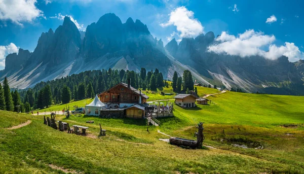Zomer Landschap Van Val Funes Vallei Santa Maddalena Village Trentino — Stockfoto