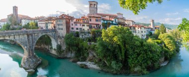 Collio doğa manzarası ve köy, İtalya 