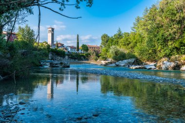 Collio doğa manzarası ve köy, İtalya 